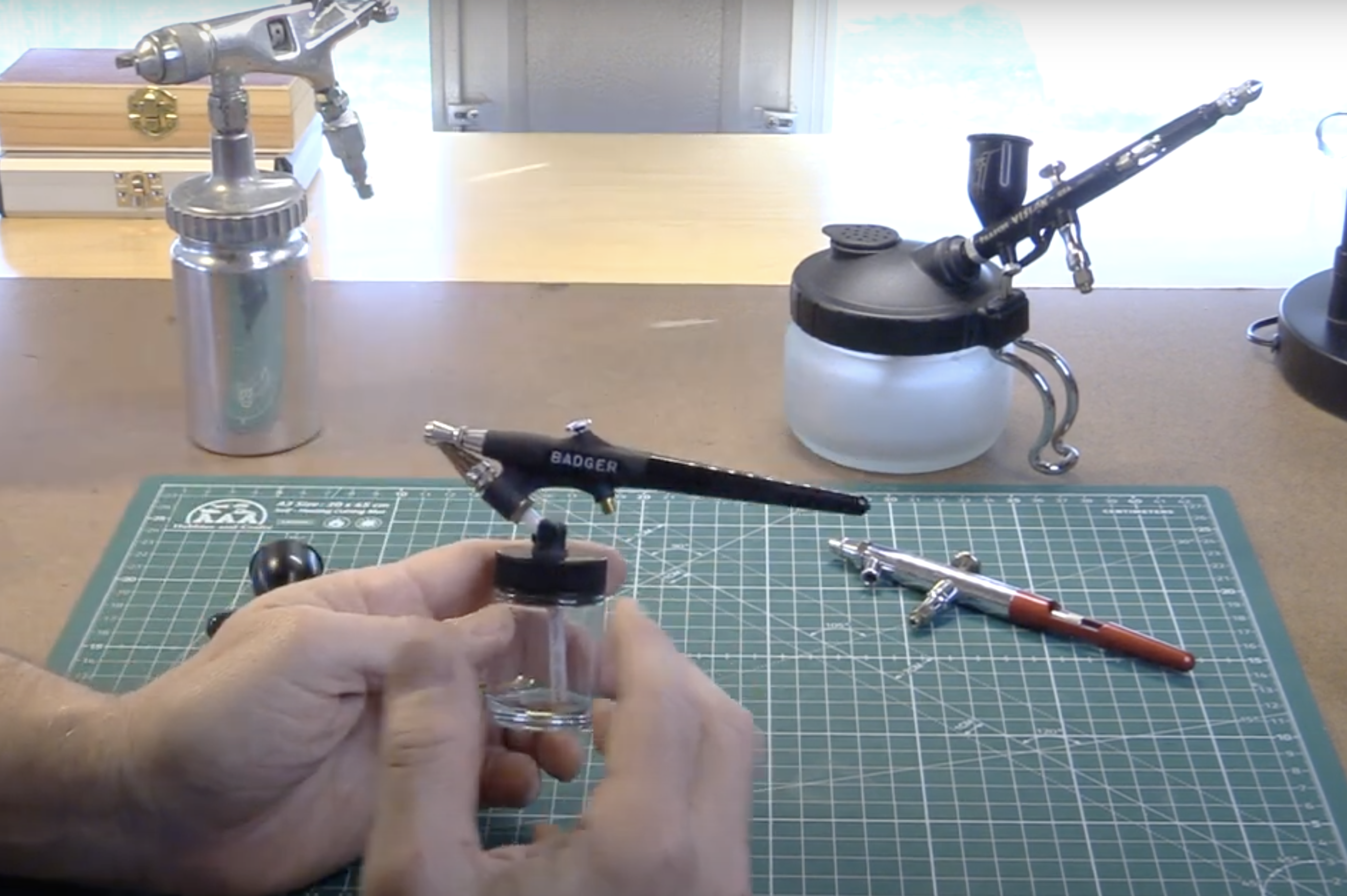 Airbrushing 101 (Part 1) - Understanding The Types of Airbrushes and How They Work