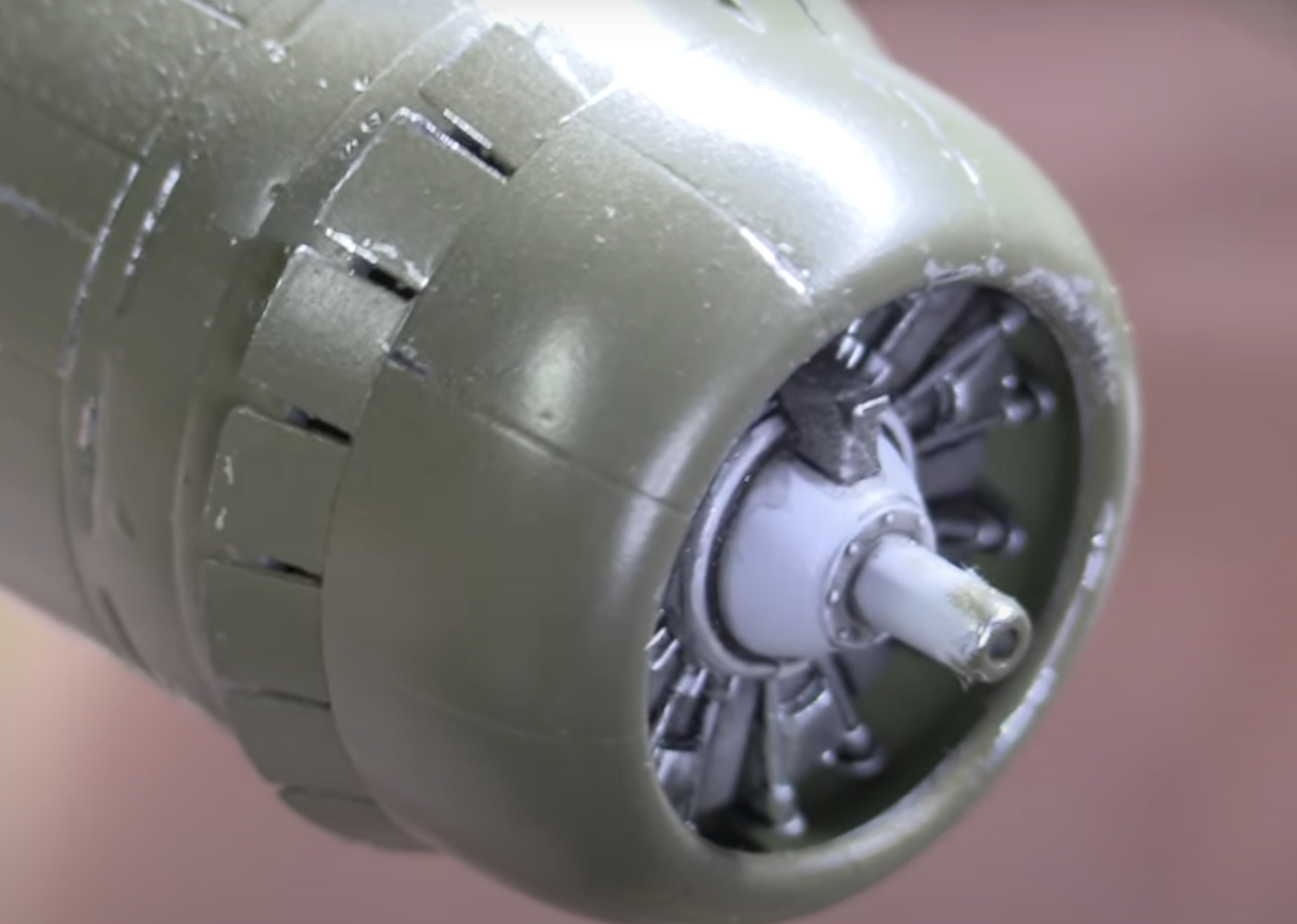 Using Paint Chipping on Plastic Model Kits Using Paint Chipping on Plastic Model Kits